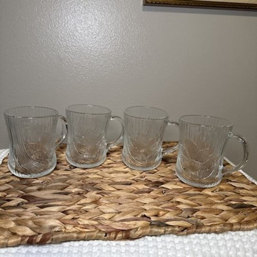 Arcoroc Canterbury Crocus Clear Glass Mugs Set of 4 Floral France Vintage